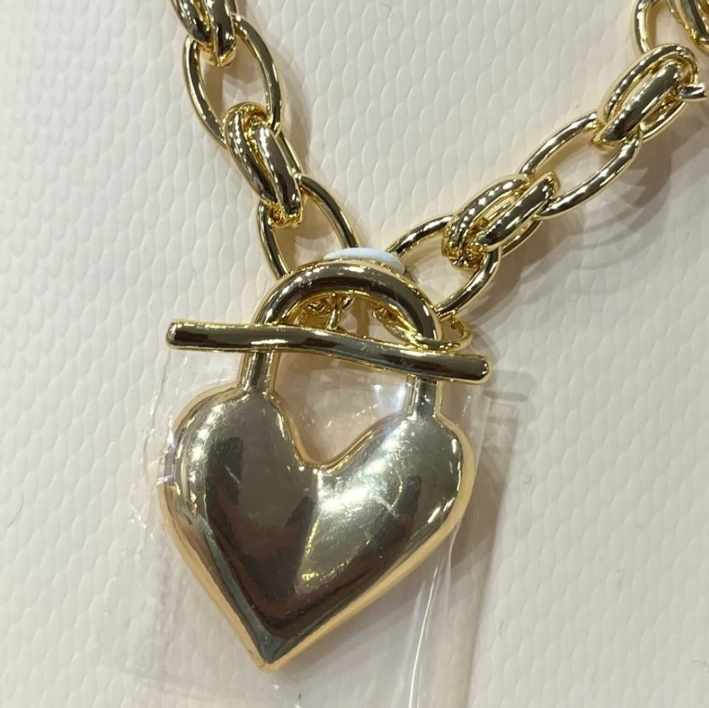 💛 Camila Coelho▪️beautiful Golden Tone Chain Heart Pendant Necklace